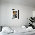 Vienna Hills Living