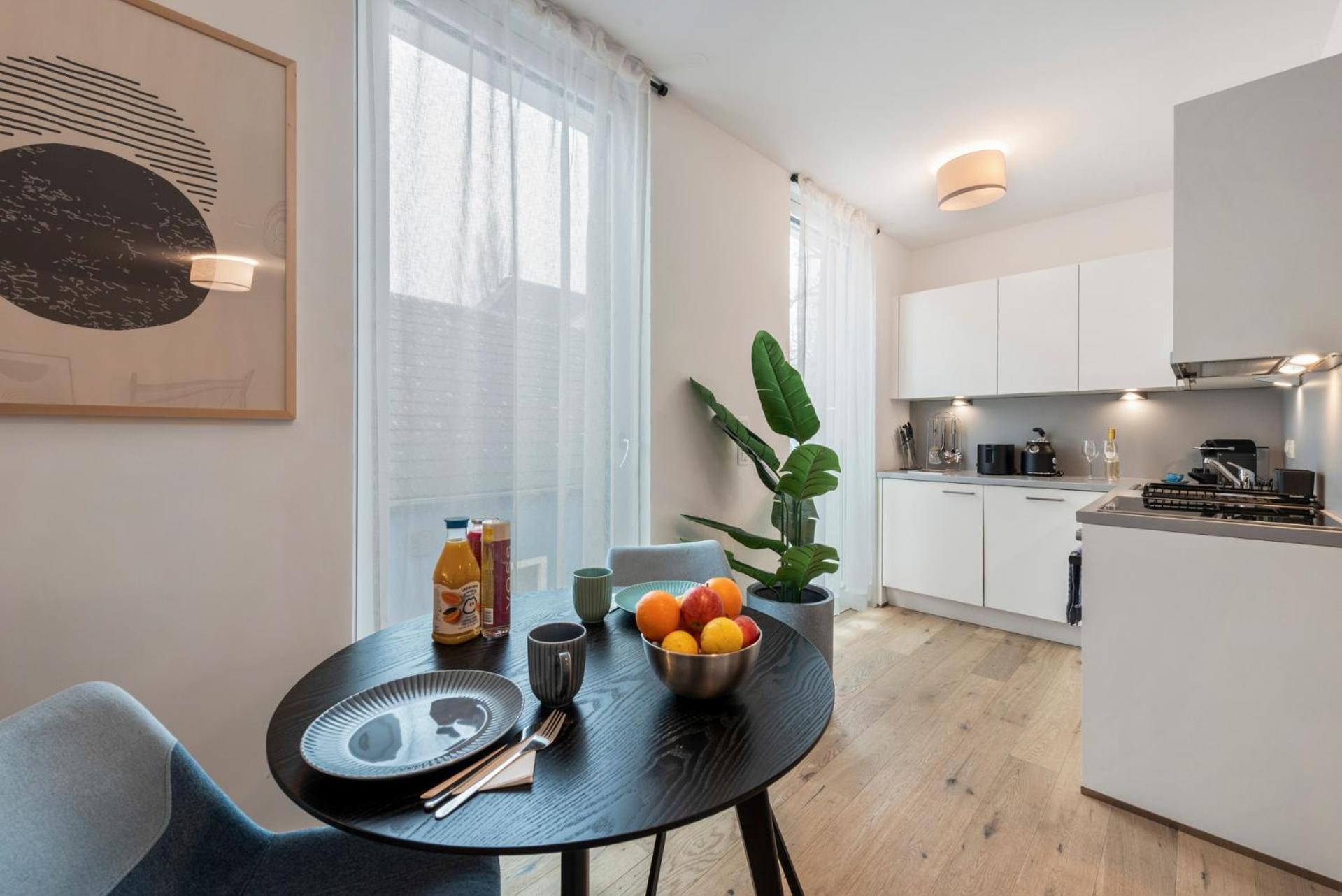 Aparthotel Hills Living *